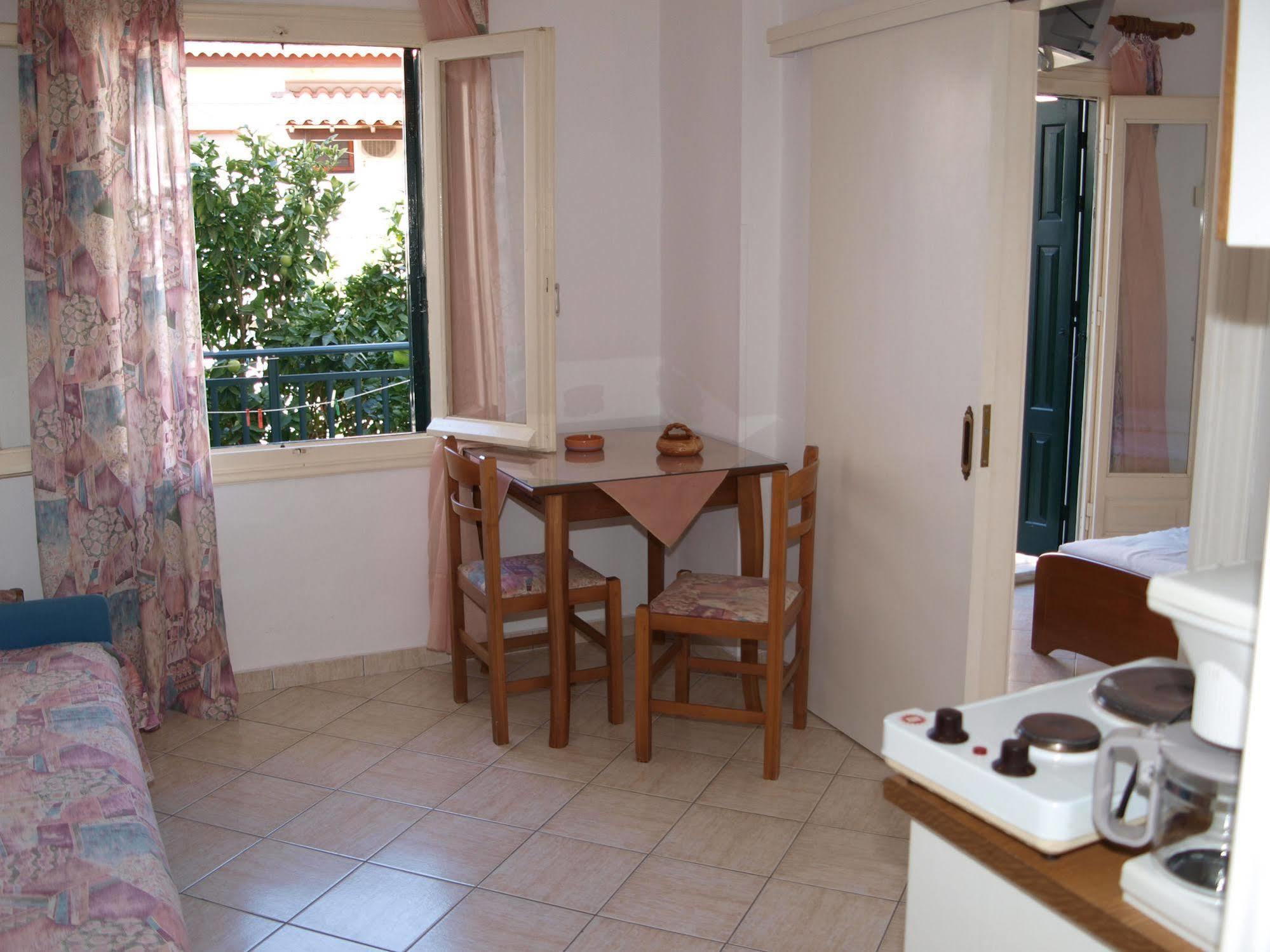 Lito Apartment Kokkari Bagian luar foto