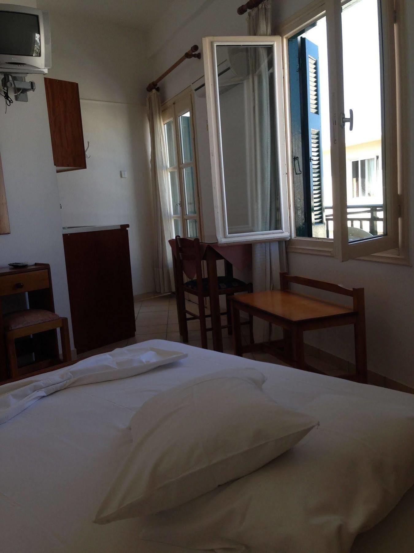 Lito Apartment Kokkari Bagian luar foto