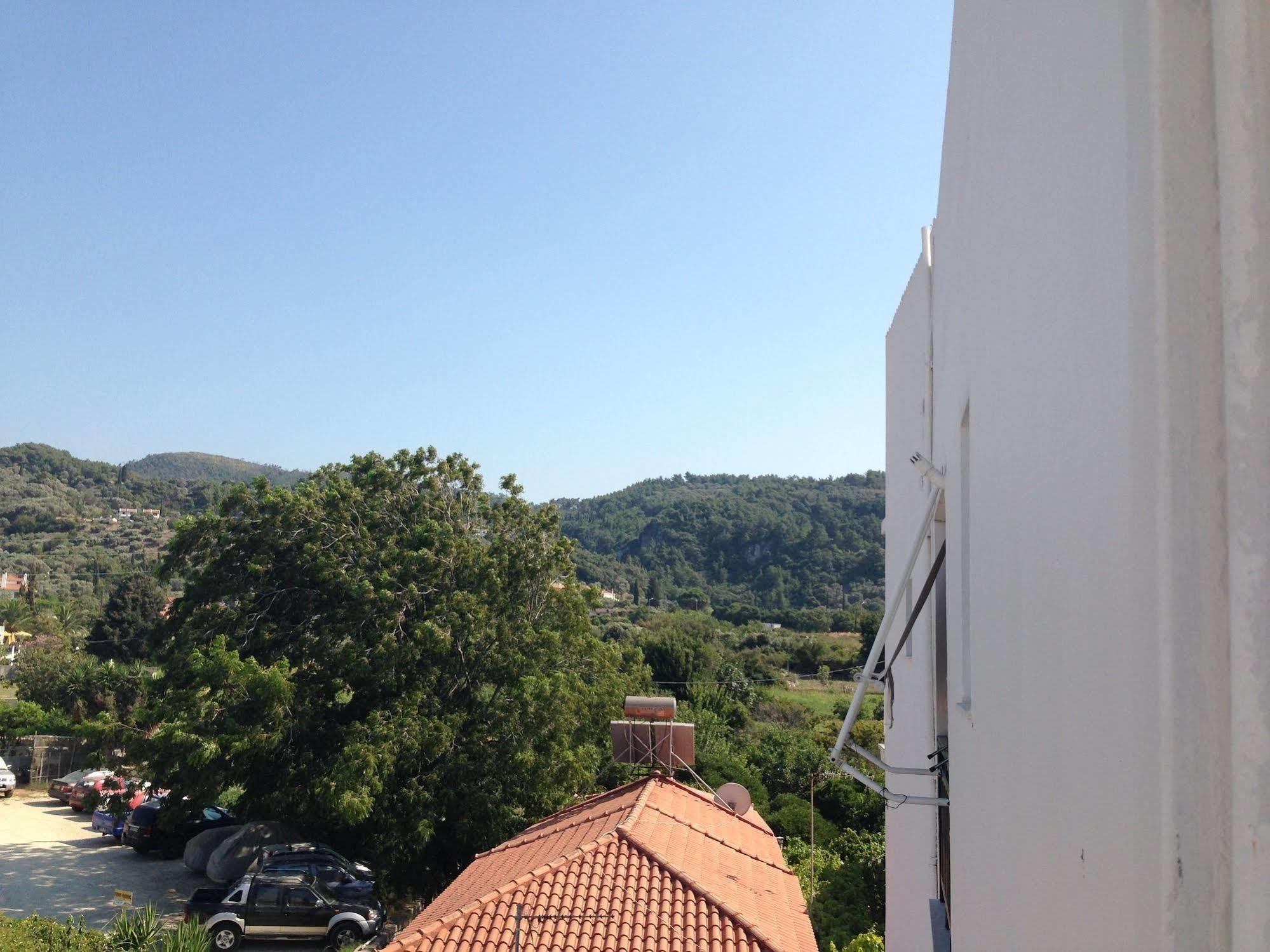 Lito Apartment Kokkari Bagian luar foto