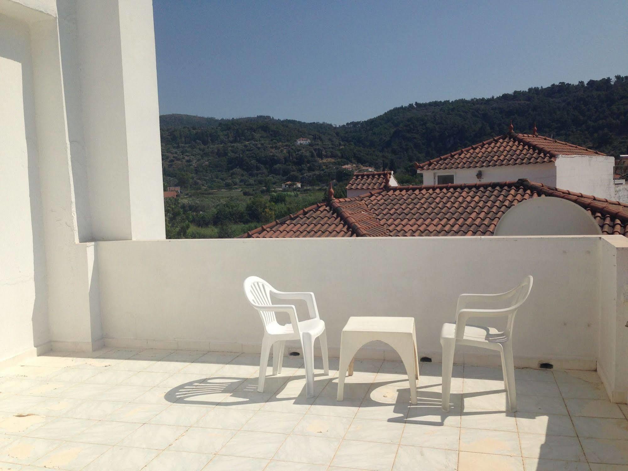 Lito Apartment Kokkari Bagian luar foto